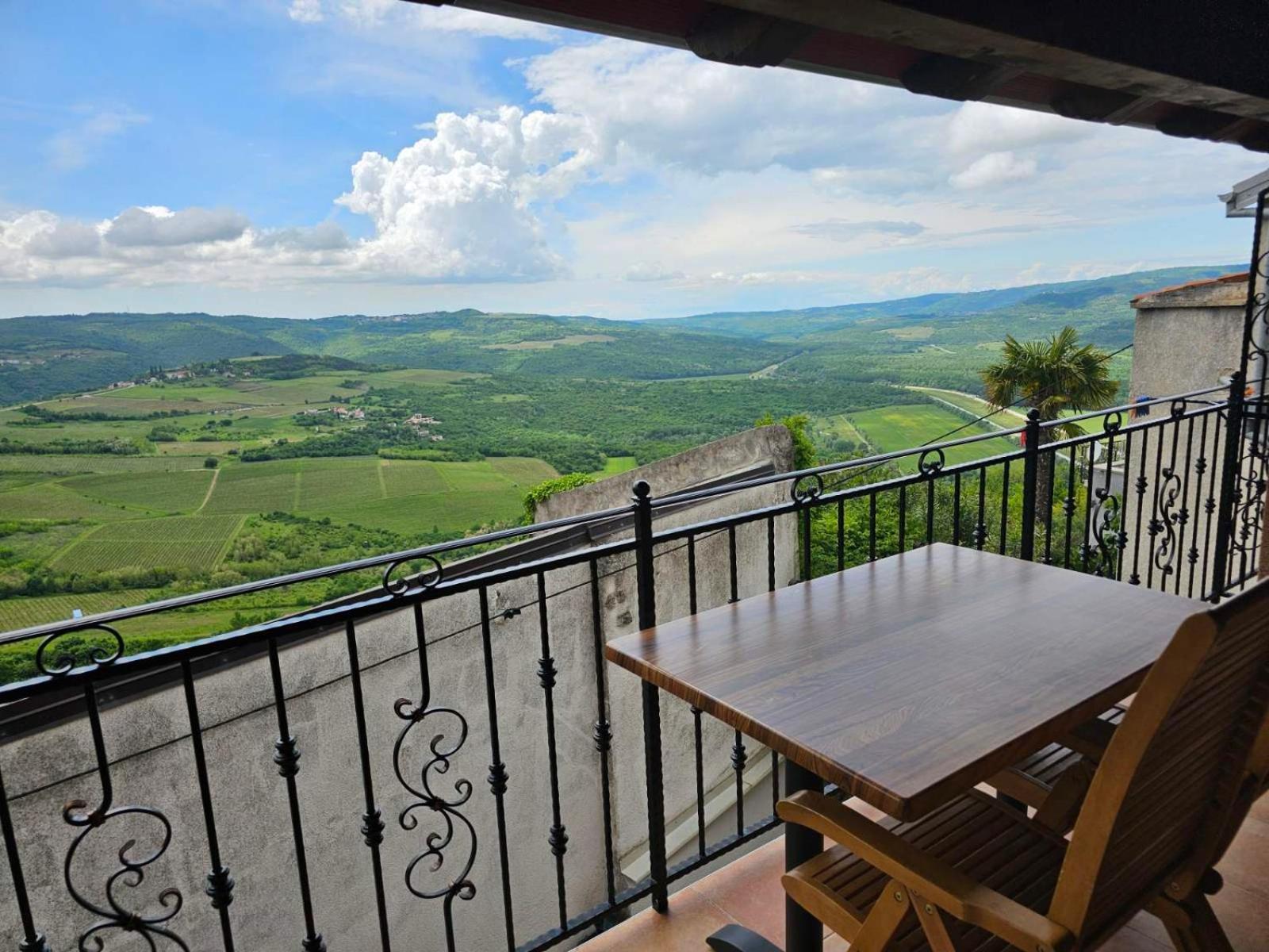 Guesthouse Villa Marija Motovun Exteriör bild