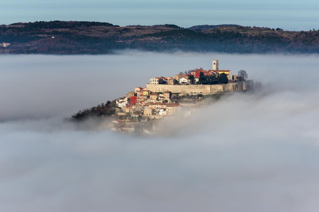 Guesthouse Villa Marija Motovun Exteriör bild